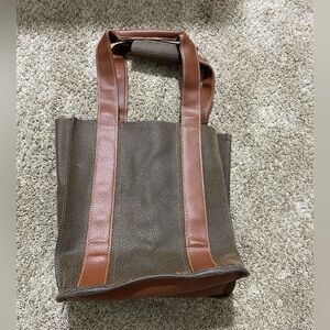 Bellemonde party to go bag